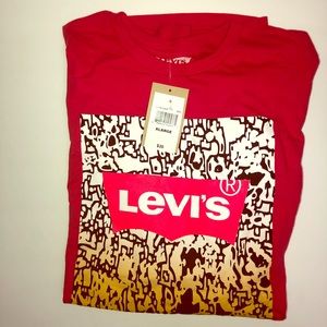 Levi’s T-shirt